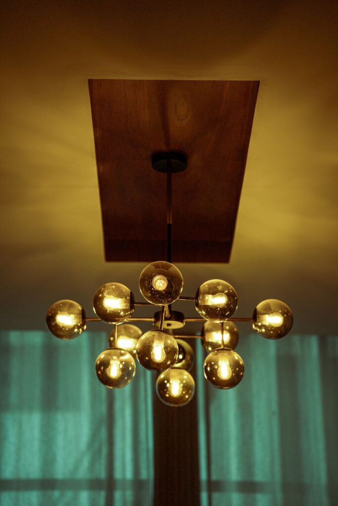 Chandelier Size for 10-Foot Ceilings Without Overwhelming the Room