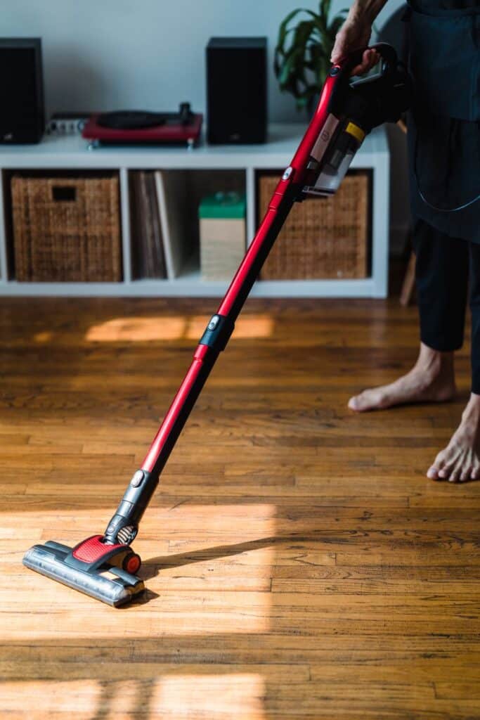 Which Floor-Cleaning Appliances Does a New Home Need?