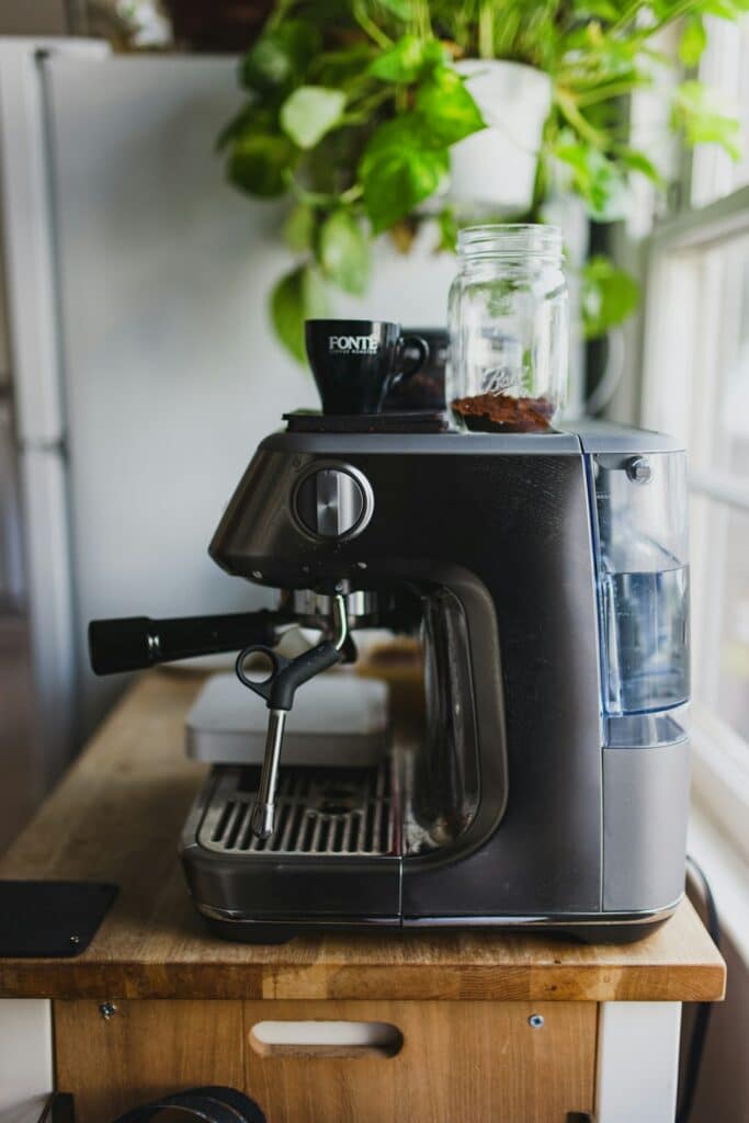 How Single-Serve Coffee Makers Work: Pods, Grounds, and Costs